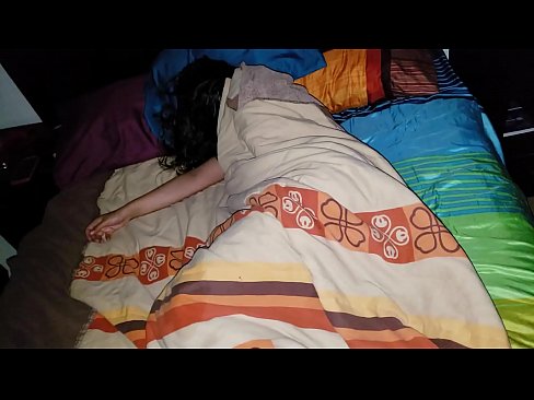 ❤️ UStepson ethuka umama wakhe omncinci ngoxa elele. Amahule kwi-xh.desixxxtube.ru ﹏